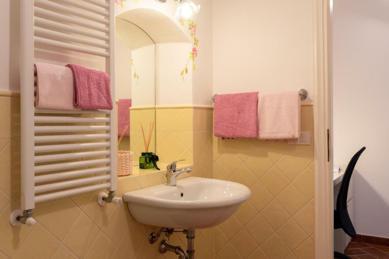Apartamento Le Rose Di Leonardo - Antica Dimora Florencia Exterior foto